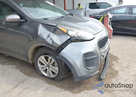 2018 Kia Sportage Lx z USA, uszkodzony, nr VIN KNDPM3AC7J7481886